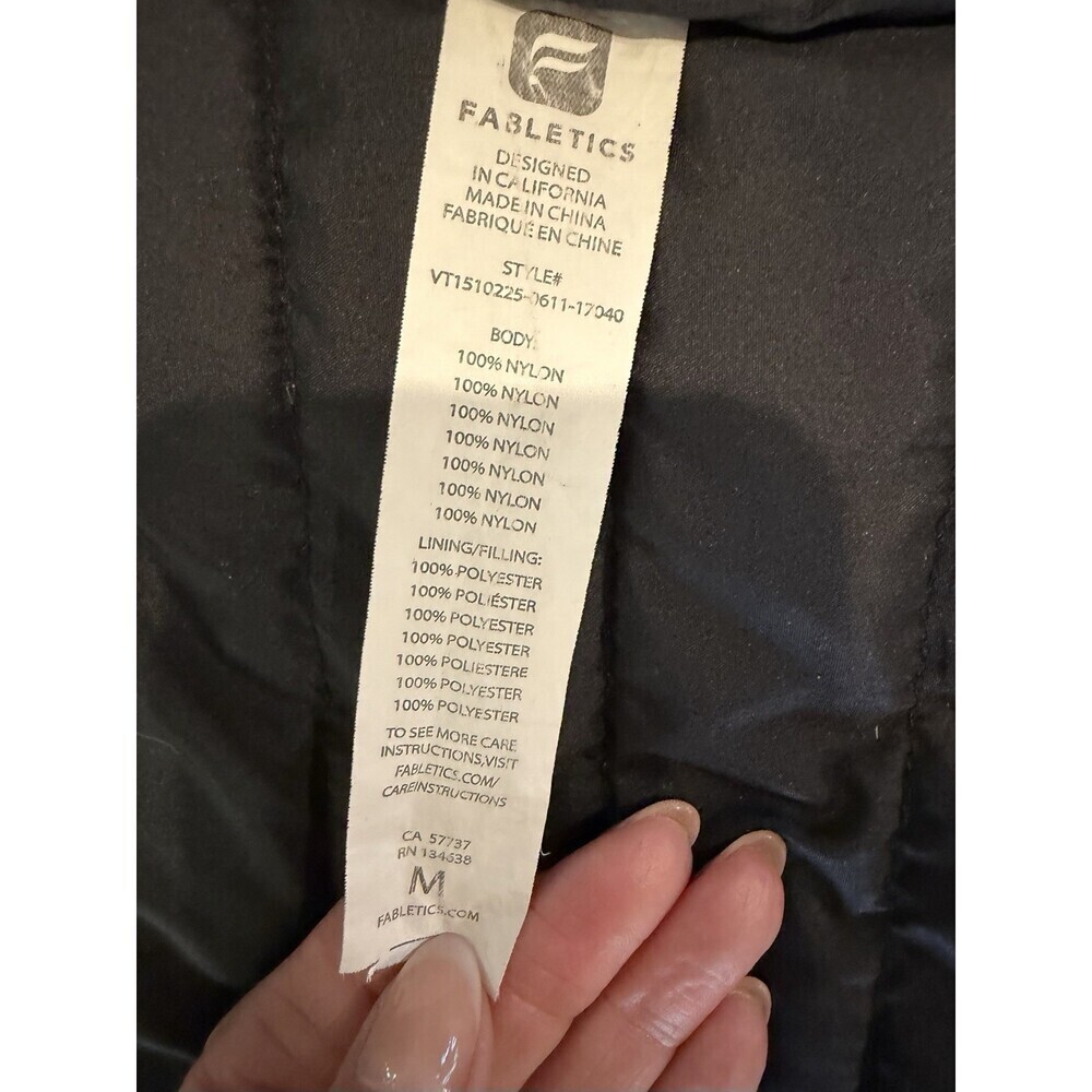 Fabletics Women’s Puffer Vest Medium Black Zip Lightweight Athletic - Picture 5 of 9